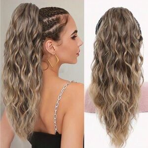 SHEIN Ash Blonde Wavy Ponytail Hair Extension